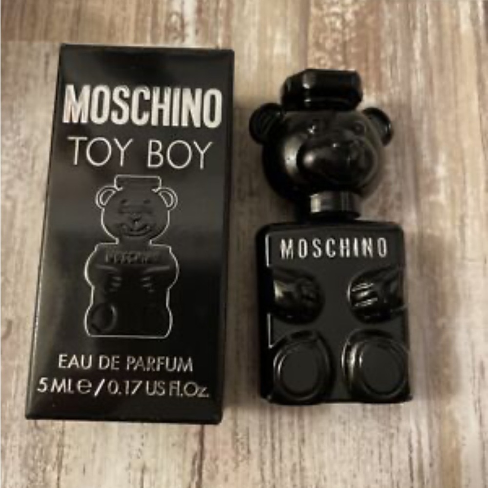 Moschino Toy Boy Eau de Parfums - Picture 3 of 3
